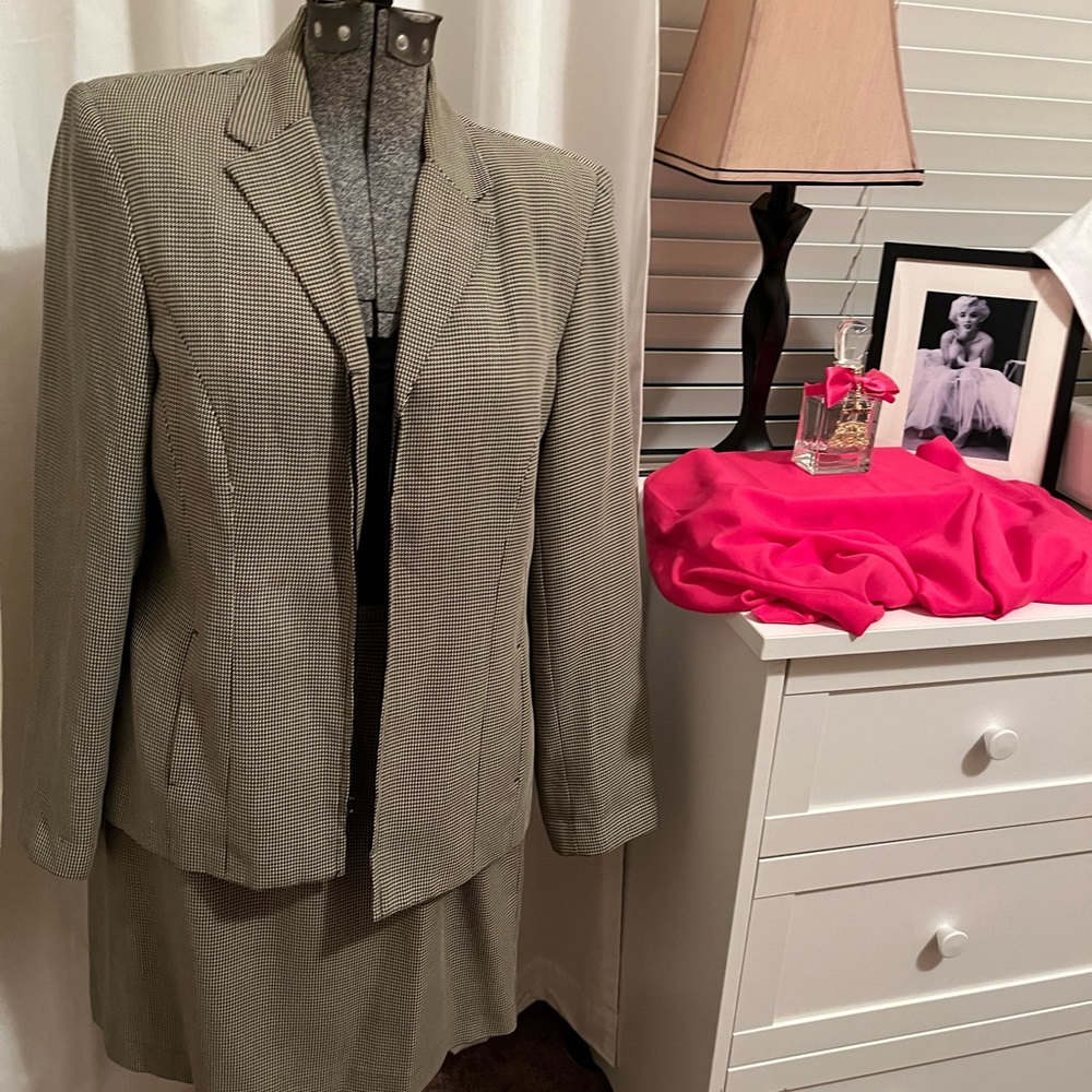 Hillard and Hanson Suit